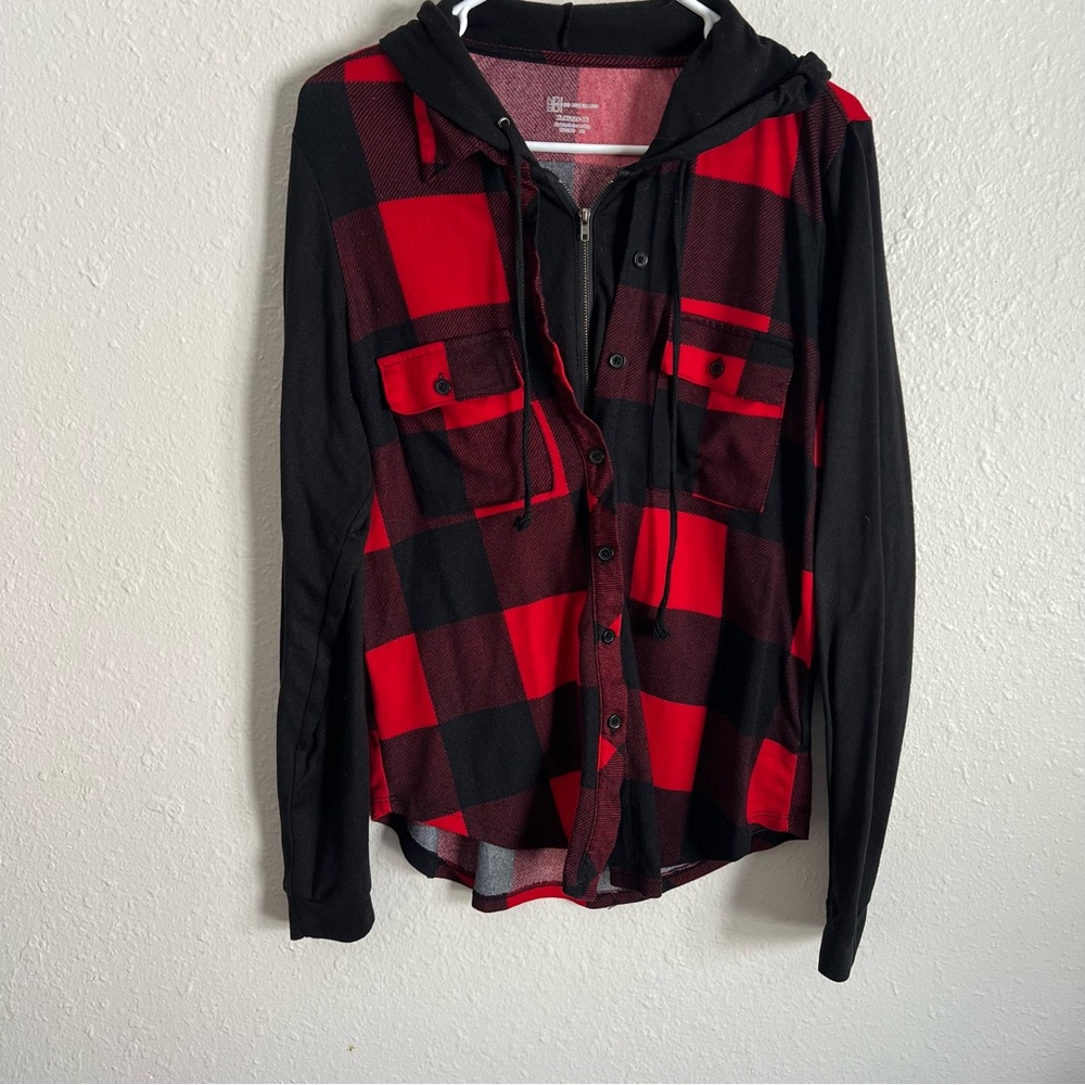 Size XL Juniors Red & Black Plaid Hooded Button-Up Shirt Zip Up Jacket